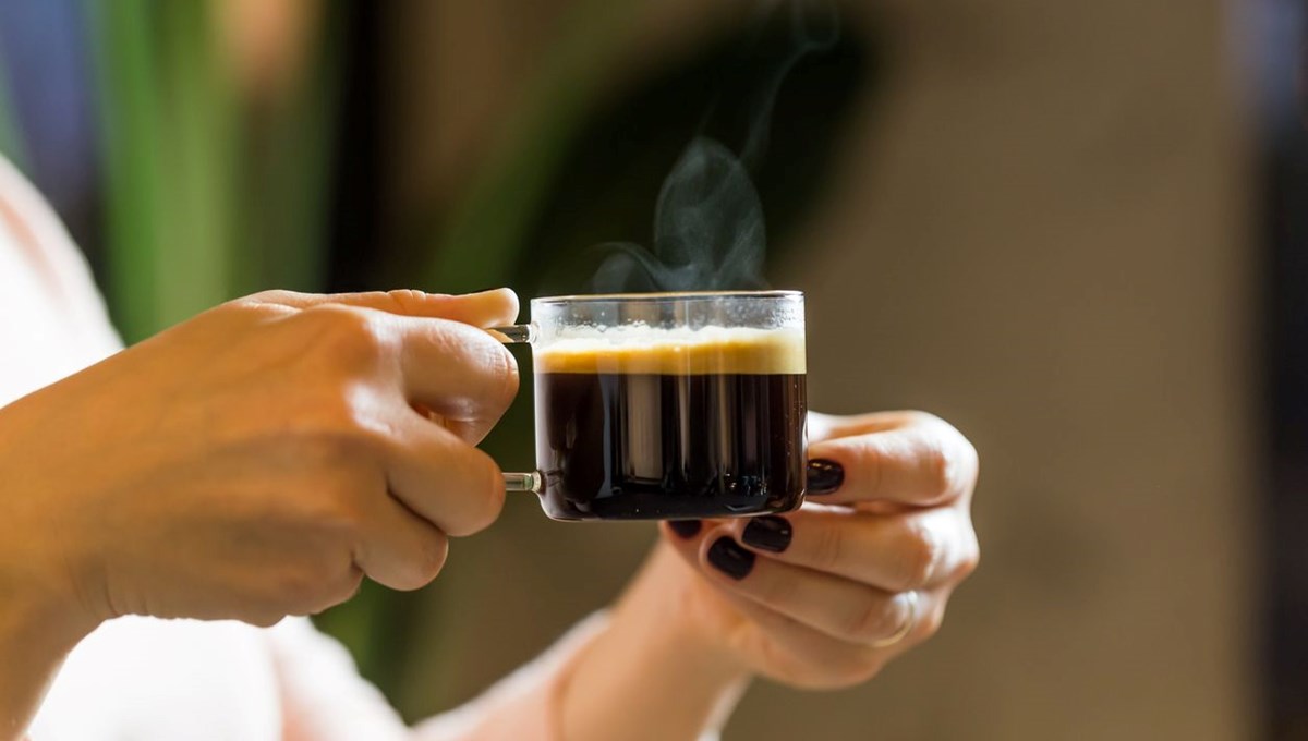 Kahve içerek vücudunuzu arındırın: Doğru zaman ve yöntemlerle detoks etkisi