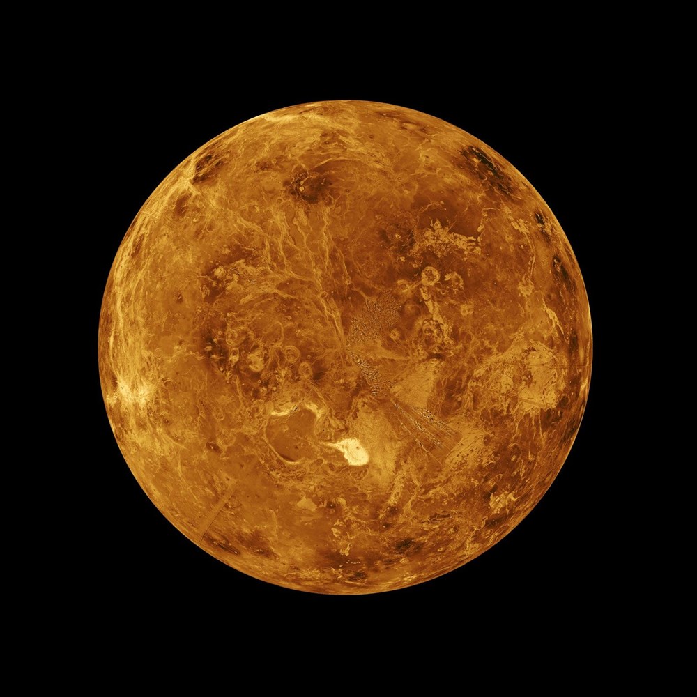 Venüs neden saat yönünde dönüyor? (İlginç bilgiler) - 1