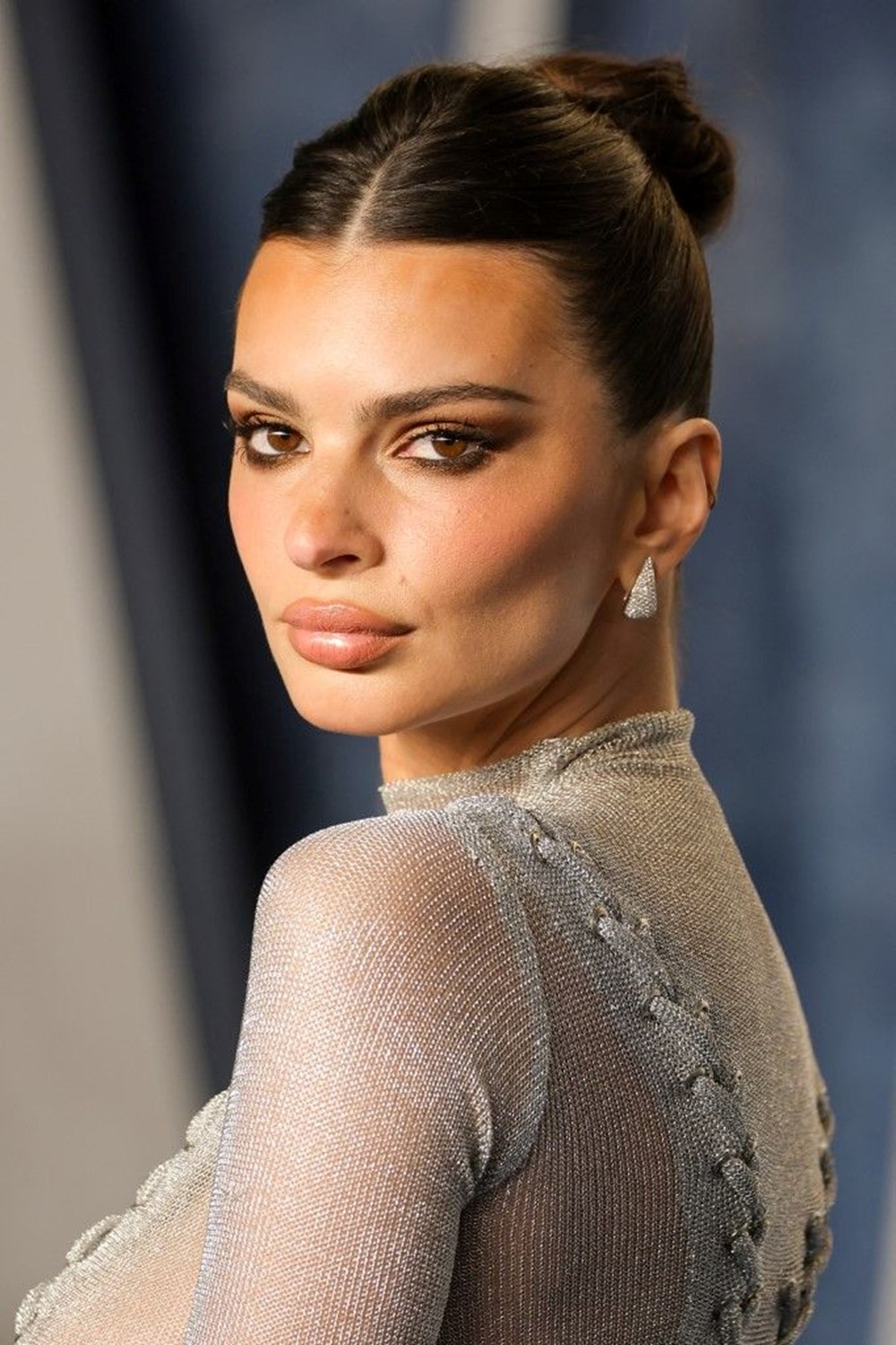 Emily Ratajkowski, Harry Styles'ın eski aşkı Olivia Wilde'dan özür diledi - 3