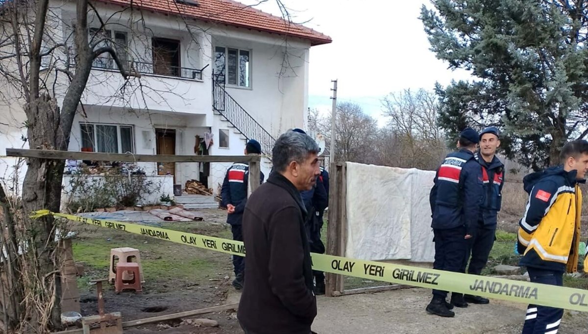Çanakkale’de korkunç cinayet: Başını kesip, çöpe attılar! Çanakkale’de korkunç cinayet: Başını kesip, çöpe attılar!