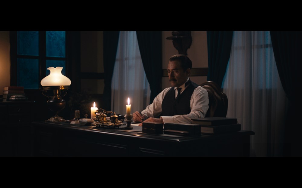 Yiğit Özşener'in Atatürk makyajı 5 saat sürdü - 10