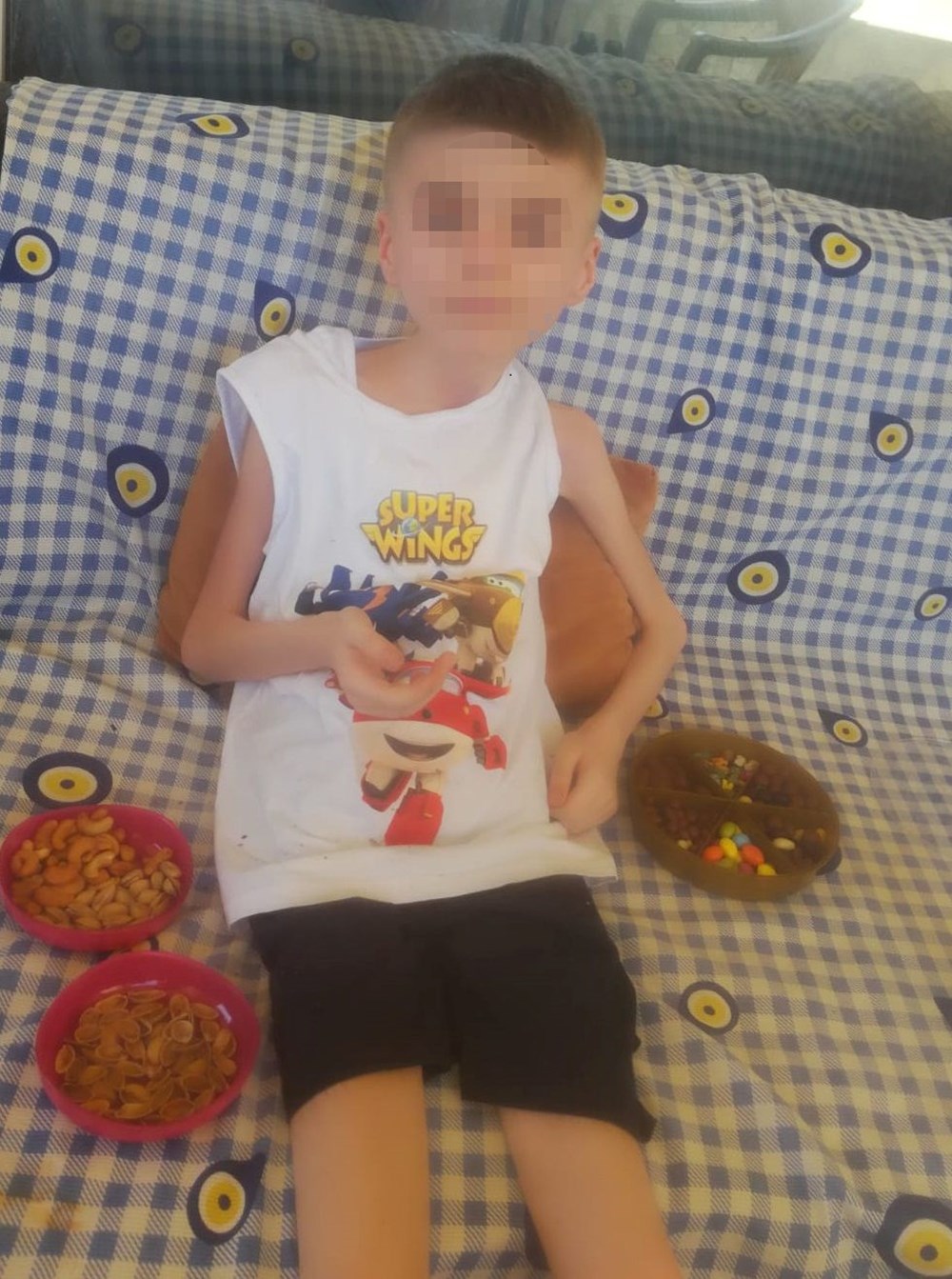 Alıkonulduğu çöp evde bulunan Cem Muhammet travmayı atlatmaya
başladı | Kilo aldı, boyu uzadı; adı değişecek - 2