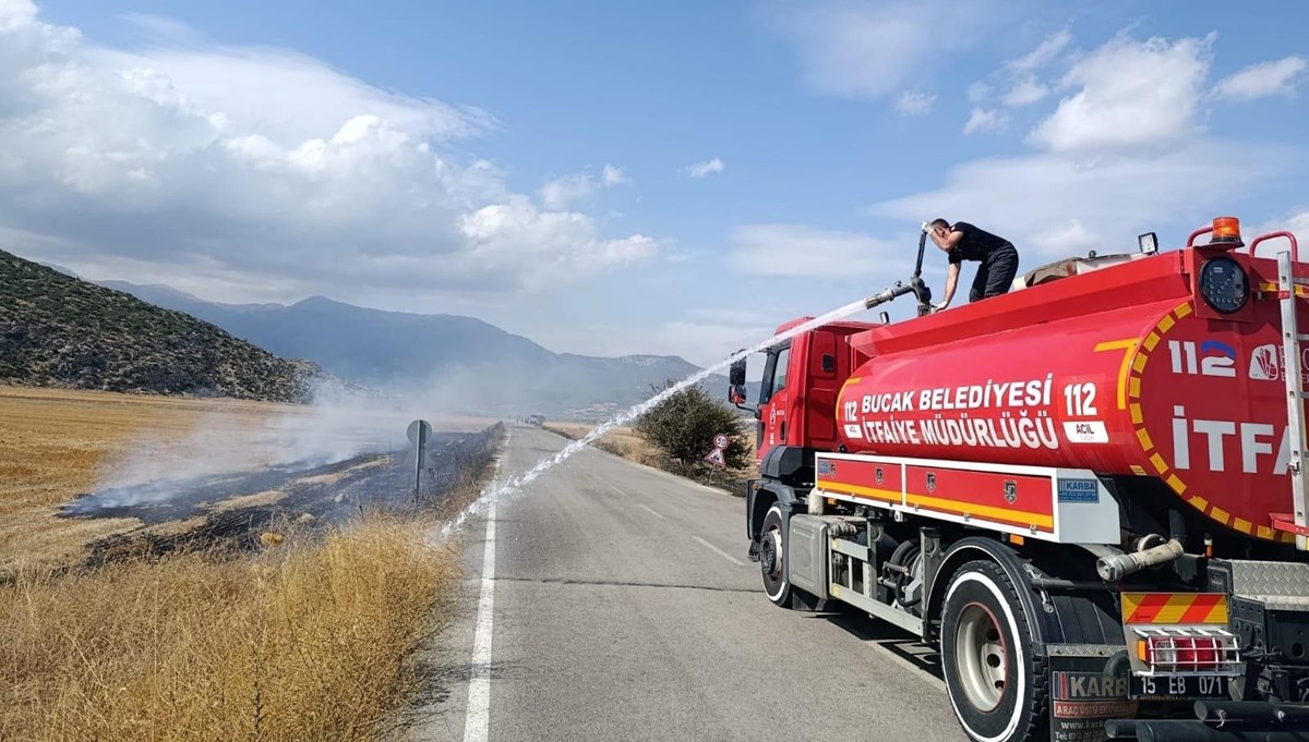 Burdur Bucak'ta arazi yangını
