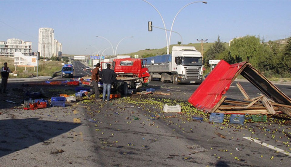 Ankara güne kazayla uyandı: 2 ölü, 30 yaralı - 1