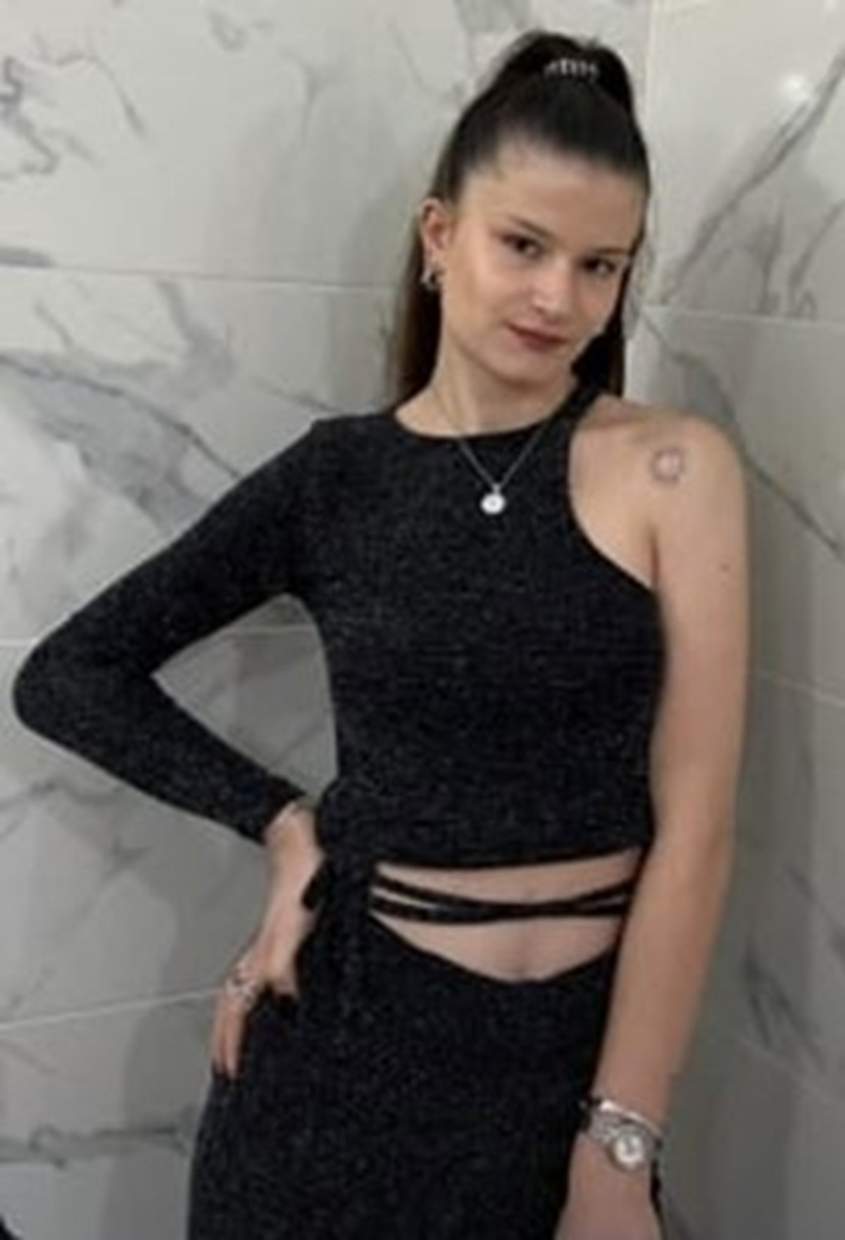 19 yaşındaki Fatma Sude Uran 19 yaşındaki Fatma Sude Uran