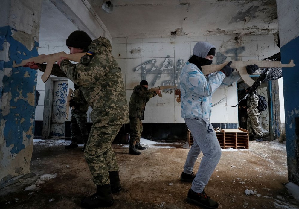 Ukrayna'da savaş hazırlığı: ABD'liler askerleri, askerler sivilleri eğitti - 20