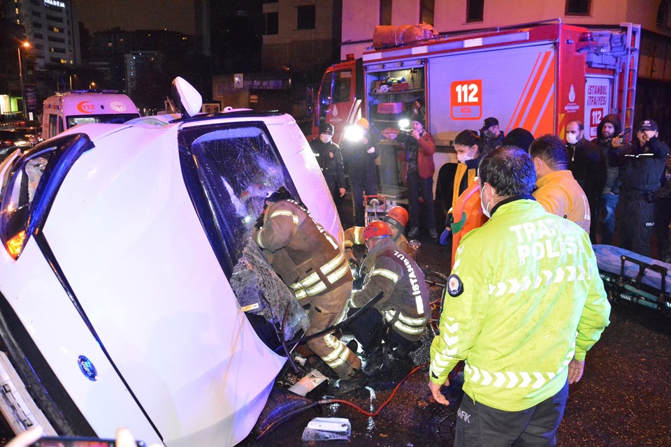 Beşiktaş'ta trafik kazası: Biri ağır iki yaralı - 2