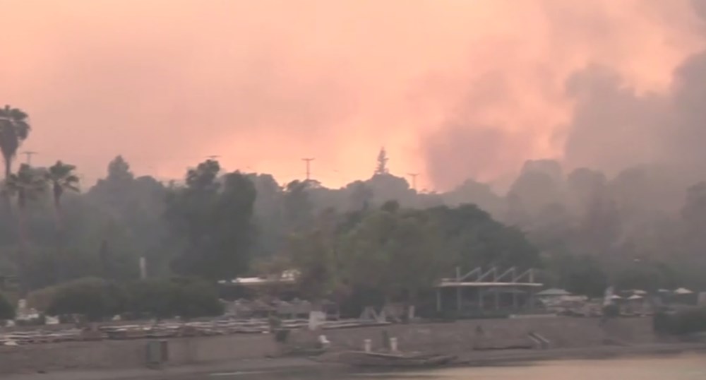 Akdeniz alev aldı: Yunanistan ve İtalya’da orman yangınları sürüyor - 53