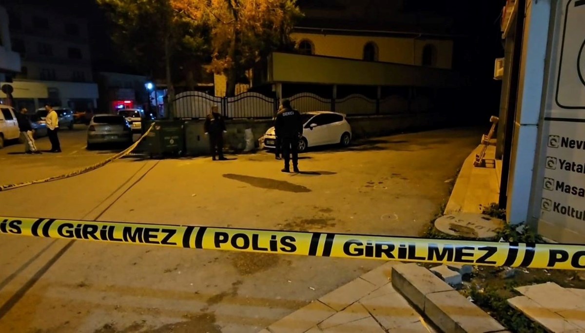 Sakarya'da silahlı kavga: 1 yaralı Sakarya'da silahlı kavga: 1 yaralı