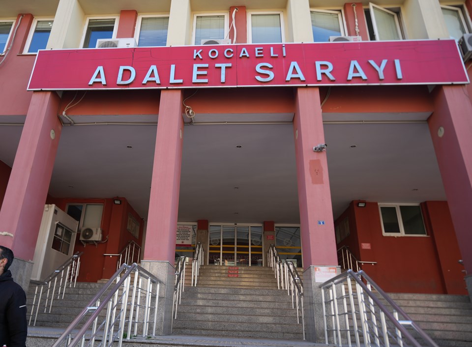 Cami tuvaletinde kız çocuğuna istismar - 1