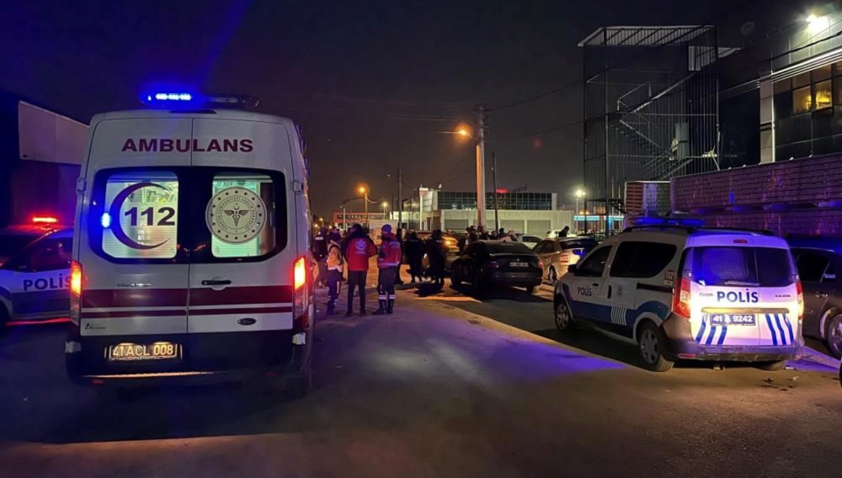 Restoranda hesap kavgası: 4 yaralı Restoranda hesap kavgası: 4 yaralı