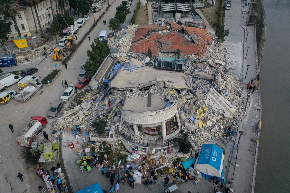 Depremler tarihi yapılara da büyük zarar verdi - 21