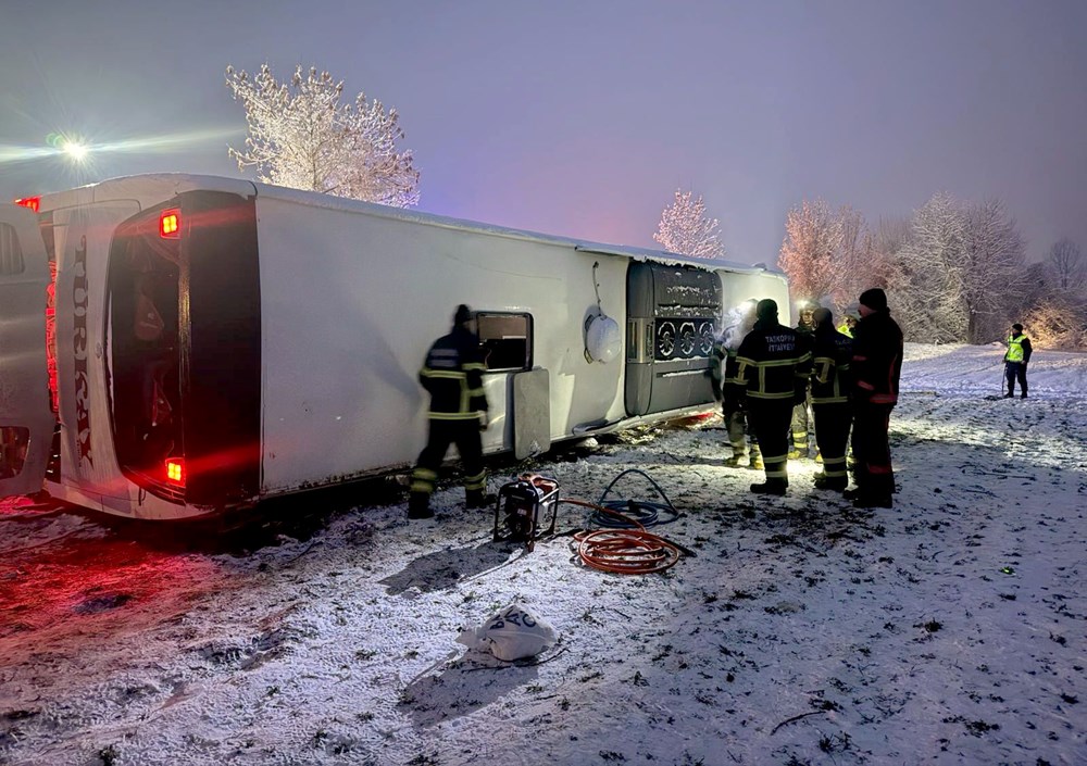 Kastamonu'da yolcu otobüs devrildi: 6 kişi öldü - 3
