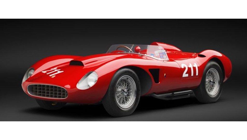 Klasik Ferrari 6,4 milyon dolara el değiştirdi
