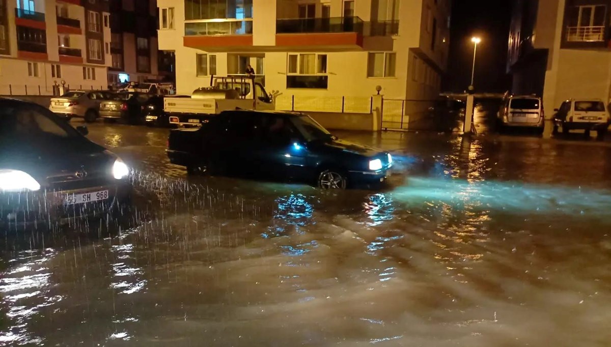 Sinop'ta sağanak nedeniyle su baskınları yaşandı