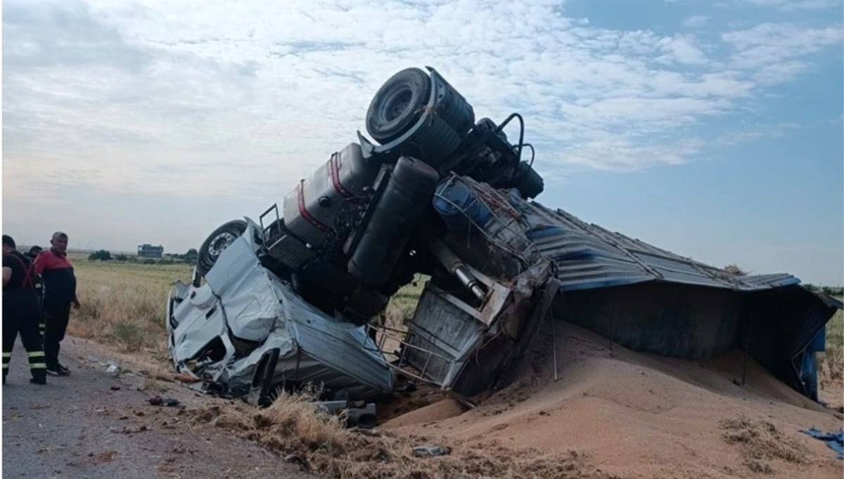 Mardin'de TIR devrildi