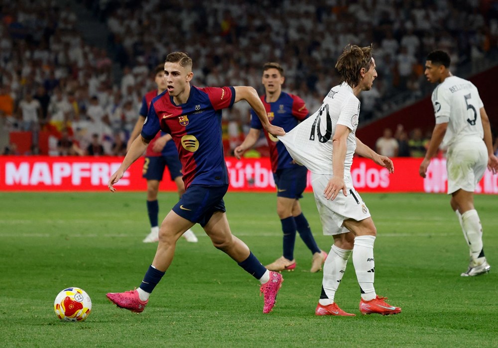 Barcelona - Real Madrid: Arda Güler birinci 11'de 75 oYg8mEeYSku0cY4sjKSNeQ