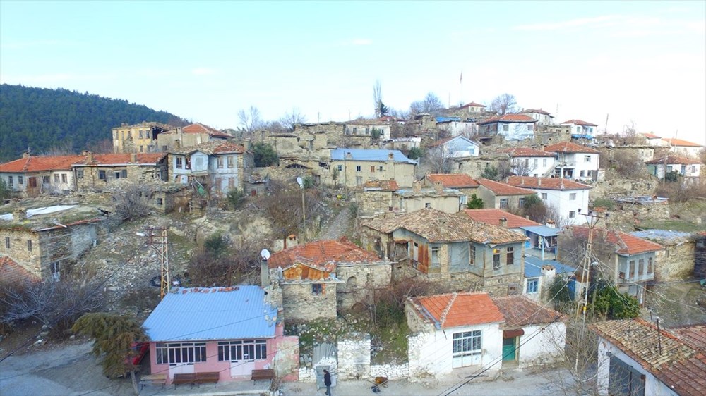 Helenistik dönemde kurulan Attouda Antik Kenti'nde yaşam devam ediyor - 1