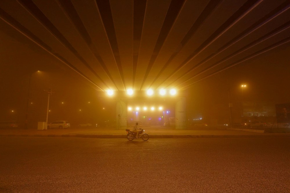 Irak'ta kum fırtınası: Havalimanları kapandı, yüzlerce kişi hastaneye kaldırıldı 72