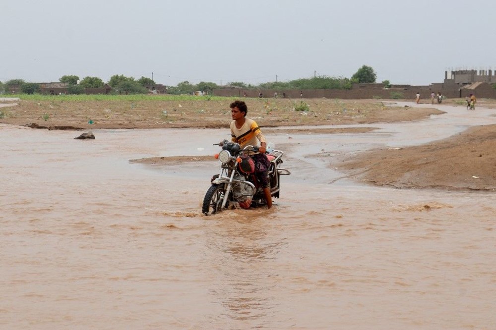 Yemen'in Hudeyde kentinde sel: 95 kişi öldü - 4