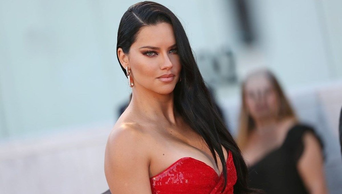 Adriana Lima bebeğinin cinsiyetini açıkladı