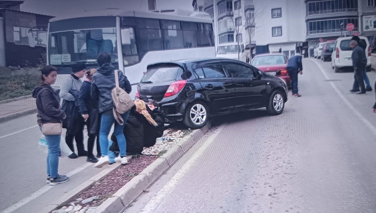 El frenini çekmeden indi: Trafikte dehşet saçtı