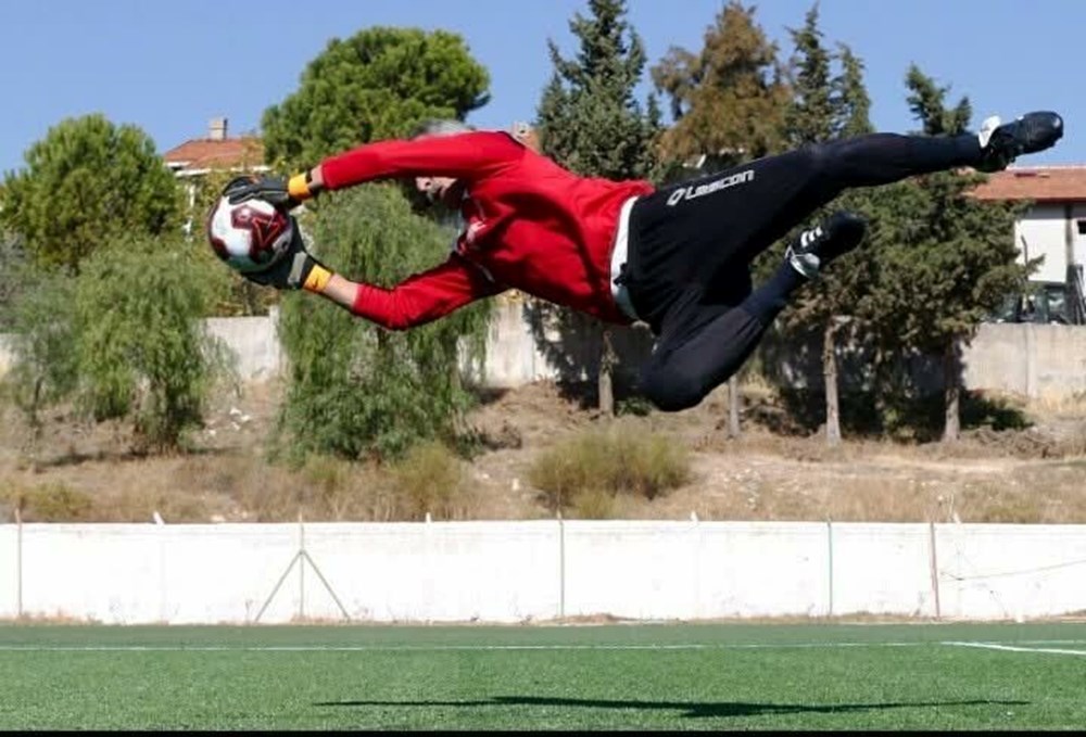 45 yaşında dudak kanserine yakalandı: Eski kaleciden sokaklara sanat dokunuşu 72