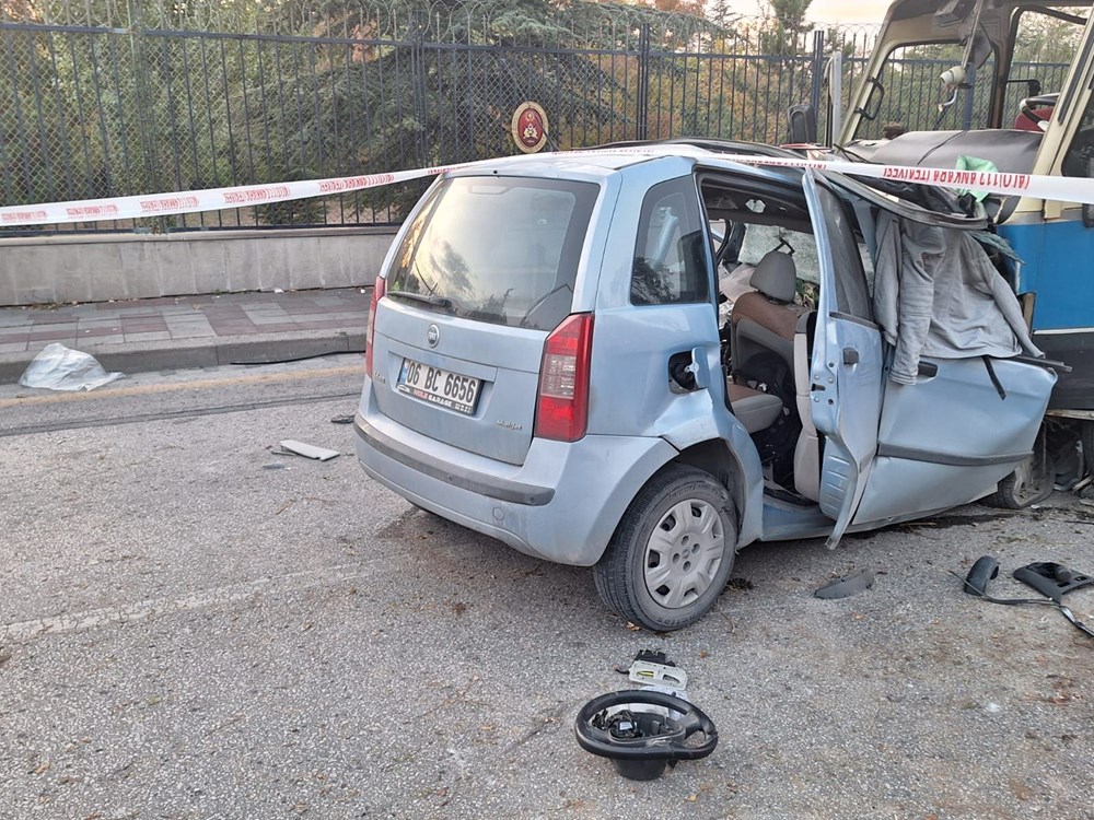 Ankara'da otomobil ile minibüs kafa kafaya çarpıştı: 1 ölü, 14 yaralı - 2