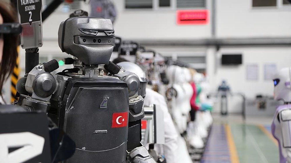 Akınsoft'un 'insansı' robotları kışla nöbetine talip - 1