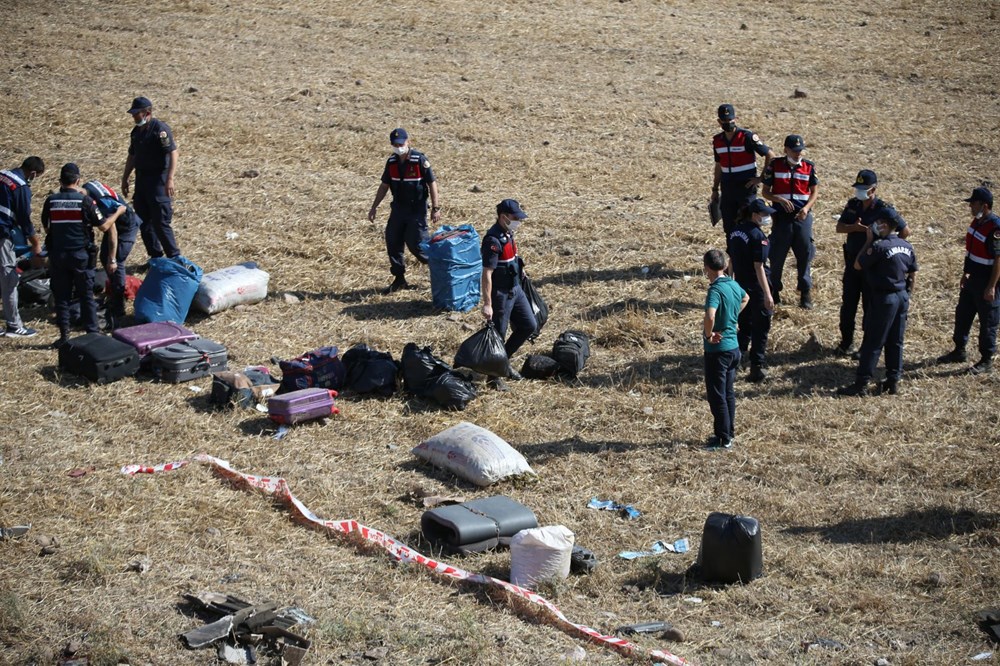 Balıkesir'de yolcu otobüsü devrildi: 15 kişi hayatını kaybetti - 37