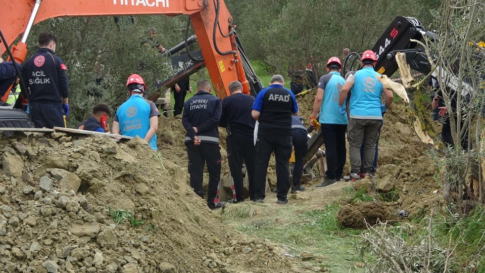 Çanakkale'de 2 işçinin öldüğü toprak kaymasına gözaltı - 1