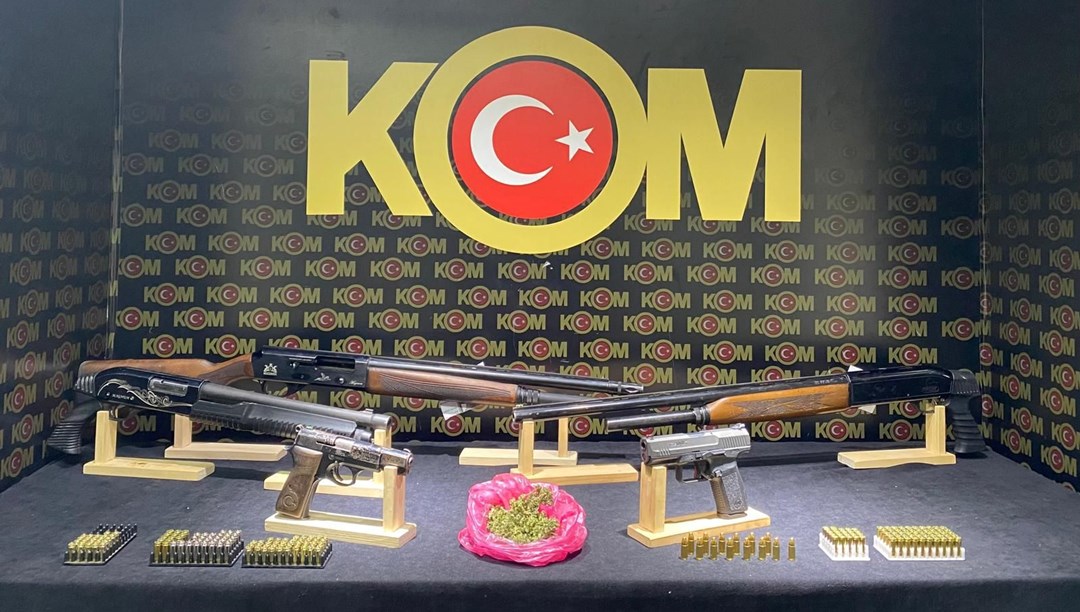 İzmir'de suç örgütüne yönelik operasyon: 8 gözaltı