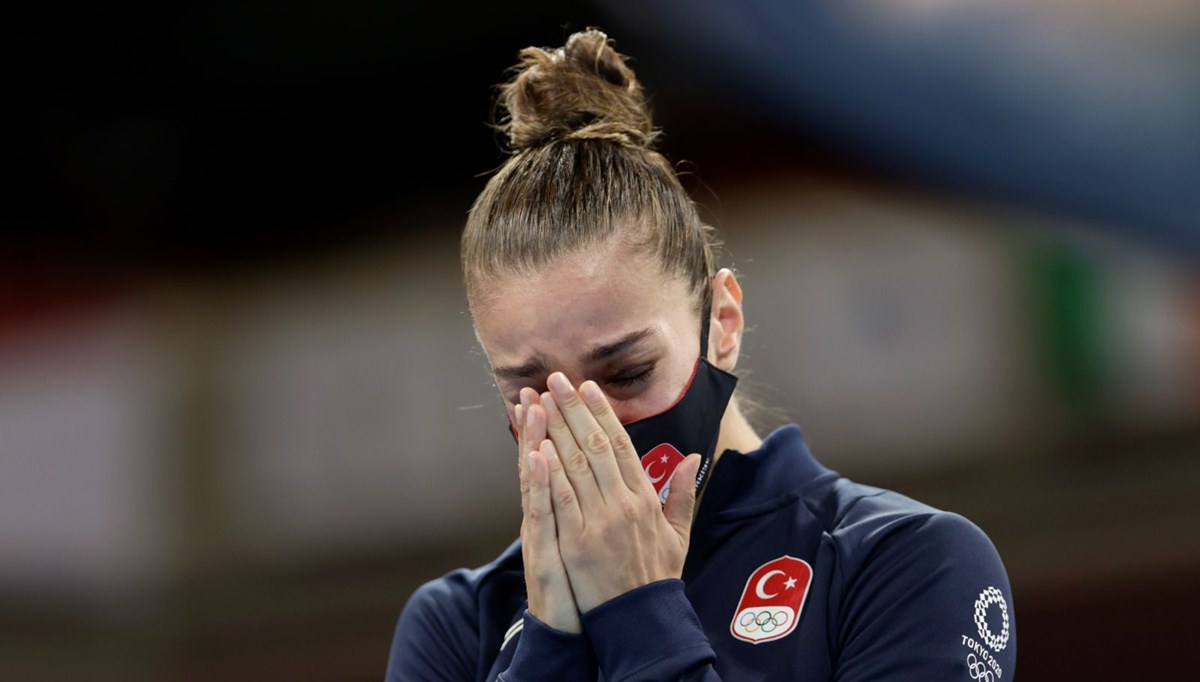 Buse Naz Çakıroğlu'ndan gümüş madalya