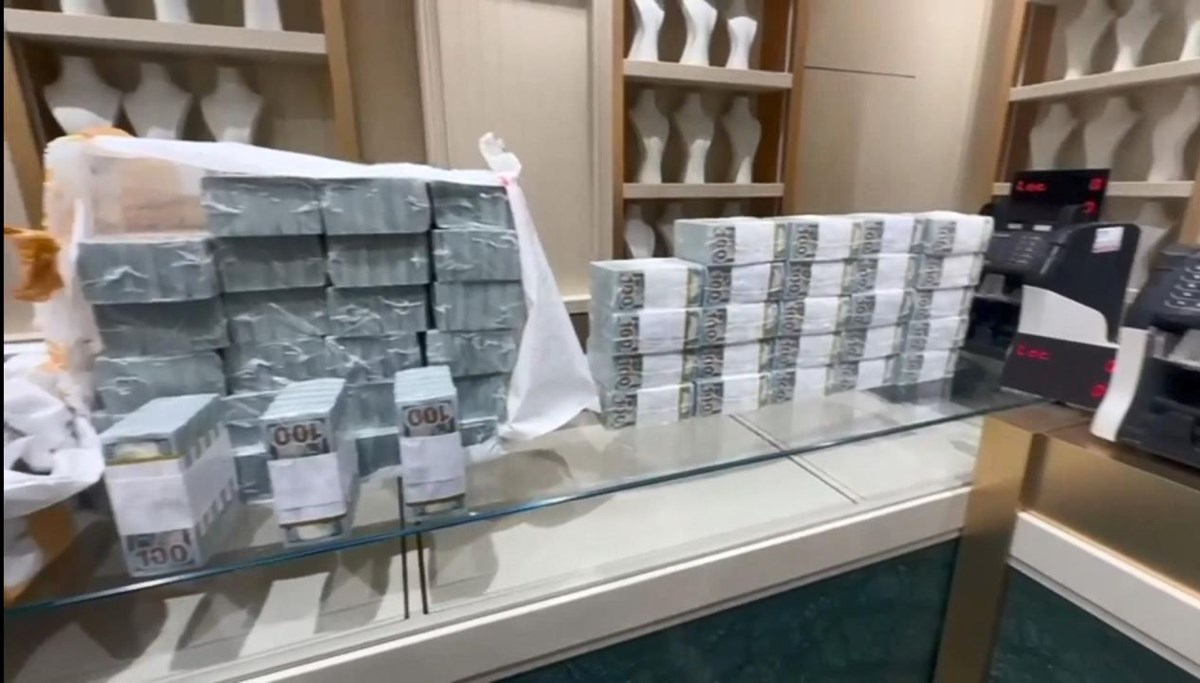 Laleli'de operasyon: 33 şüpheli için tutuklama talebi Laleli'de operasyon: 33 şüpheli için tutuklama talebi