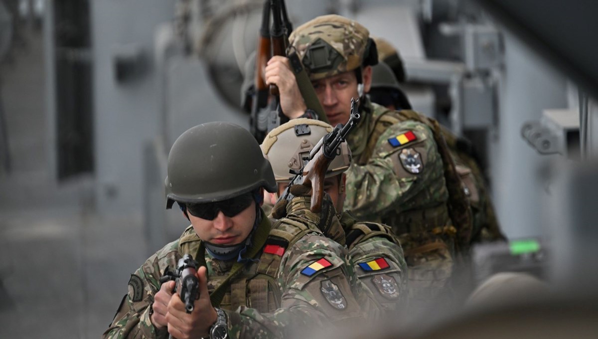 Karadeniz’deki en büyük NATO tatbikatı, 13 ülkenin katılımıyla devam ediyor Karadeniz’deki en büyük NATO tatbikatı, 13 ülkenin katılımıyla devam ediyor