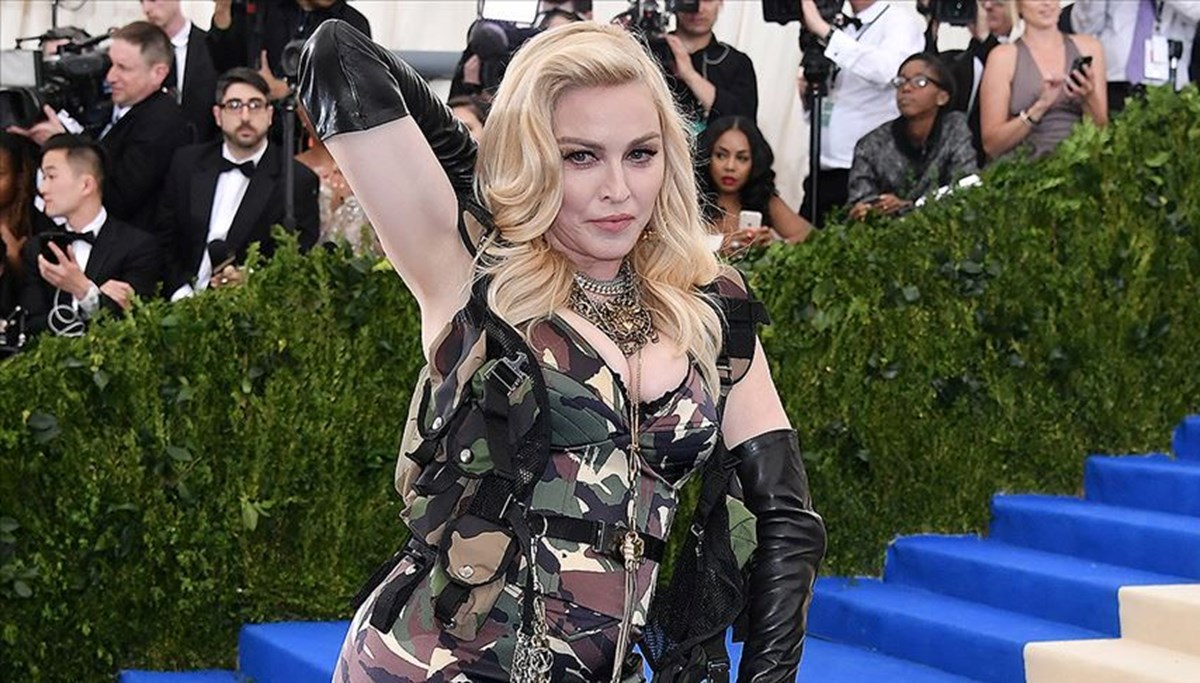 Madonna hastaneye kaldırıldı: Dünya turnesi ertelendi