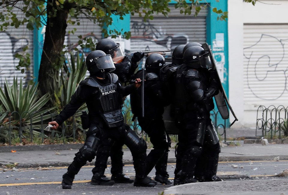 OHAL ilan edilen Ekvador'da 350 kişi gözaltına alındı - 2