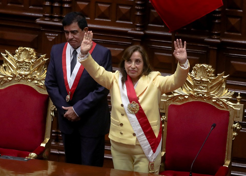 Peru'da Cumhurbaşkanı Castillo, Kongre'yi feshetti, daha sonra gözaltına alındı - 1