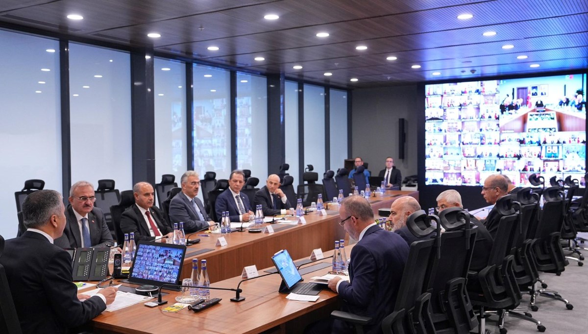 İçişleri Bakanlığı’nda geniş katılımlı terörle mücadele toplantısı İçişleri Bakanlığı’nda geniş katılımlı terörle mücadele toplantısı