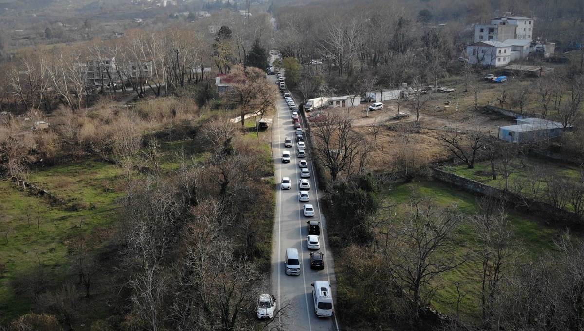 Uludağ'da kilometrelerce doğal kaynak suyu kuyruğu
