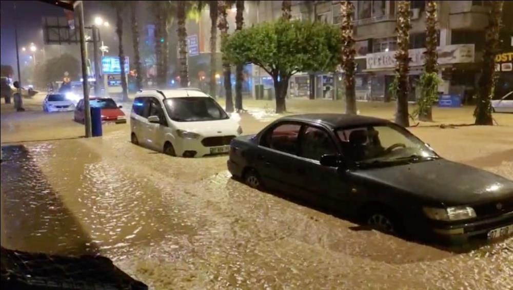 Antalya Kumluca'yı sel vurdu - 9