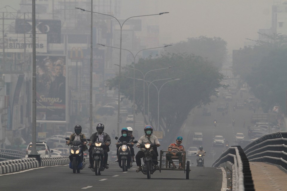 Endonezya alevlere teslim (Hava kirliliği tehlikeli seviyeye ulaştı) - 2