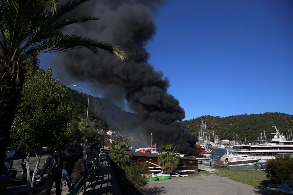 Fethiye'de yangın paniği: Tekneler alev alev yanıyor 73