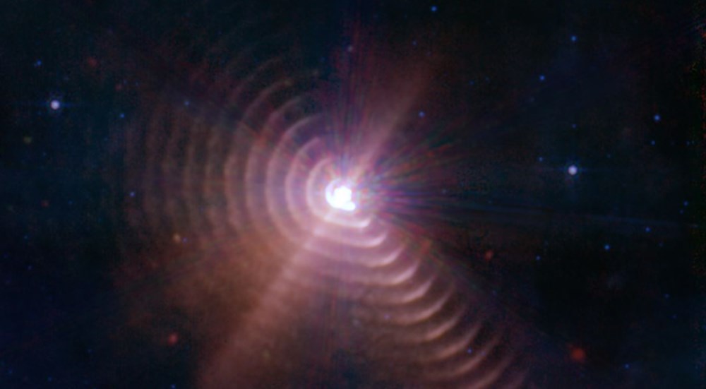 NASA yeni fotoğraflar paylaştı: Evrenin sırları aydınlanıyor - 23