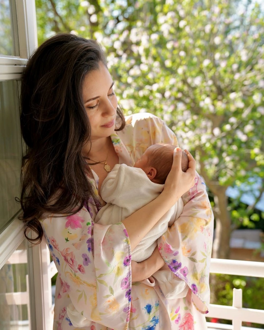 Karsu Dönmez anne oldu! Oğlunun ismini açıkladı 73 onp