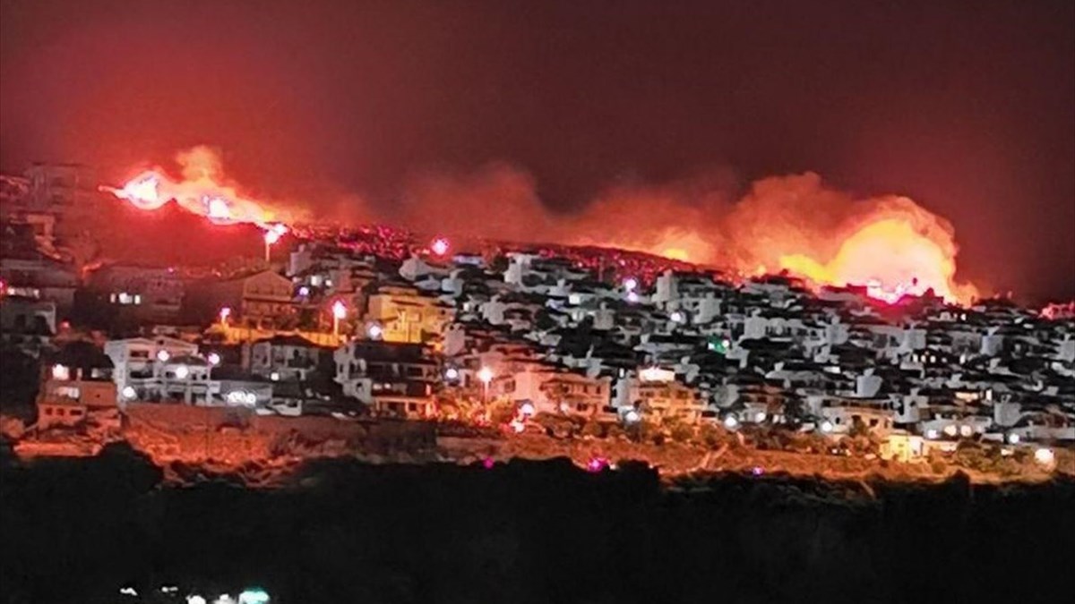 Izmir Karaburun Da Makilik Alanda Yangin Ntv
