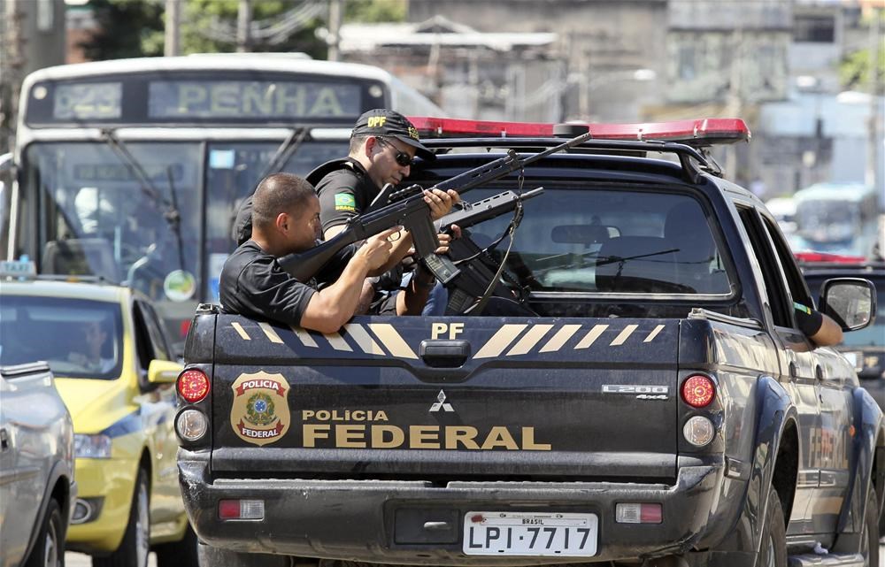 Rio de Janeiro varoşları savaş alanına döndü NTV