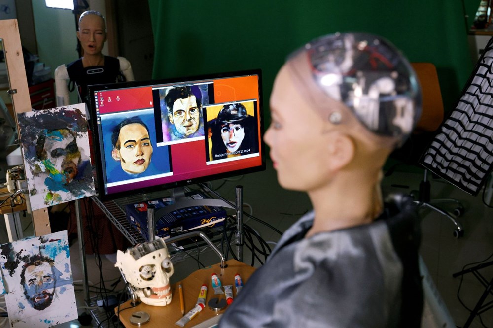 Robot Sophia’nın yaptığı tablo 688 bin 888 dolara satıldı - 5