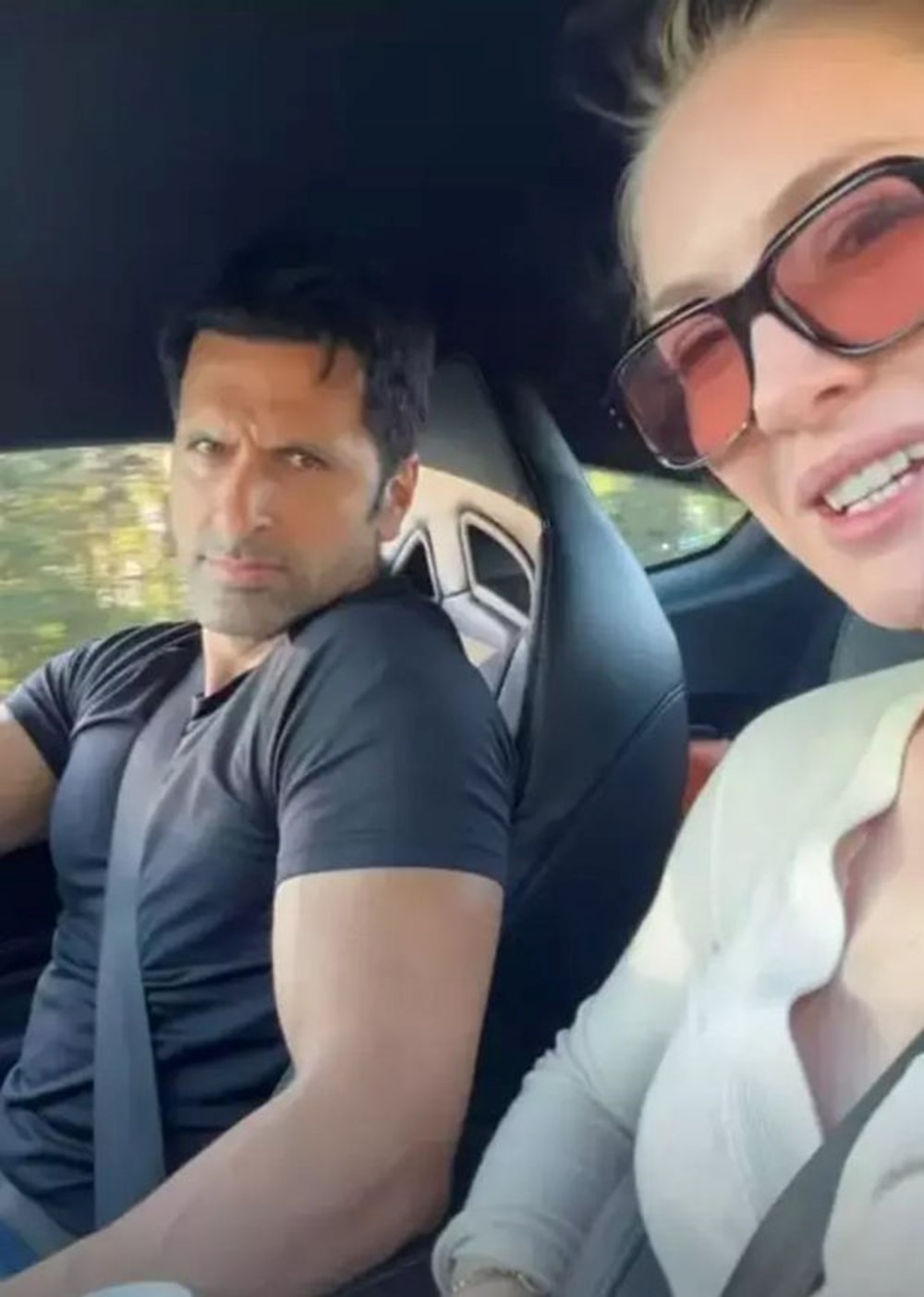 Yasemin Allen ile sevgilisi Erdal Kaya'dan yeni paylaşım 76