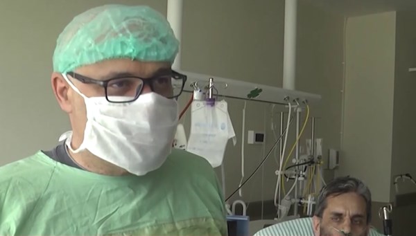 Virüsü yenen doktor plazma bağışıyla hastasını kurtardı